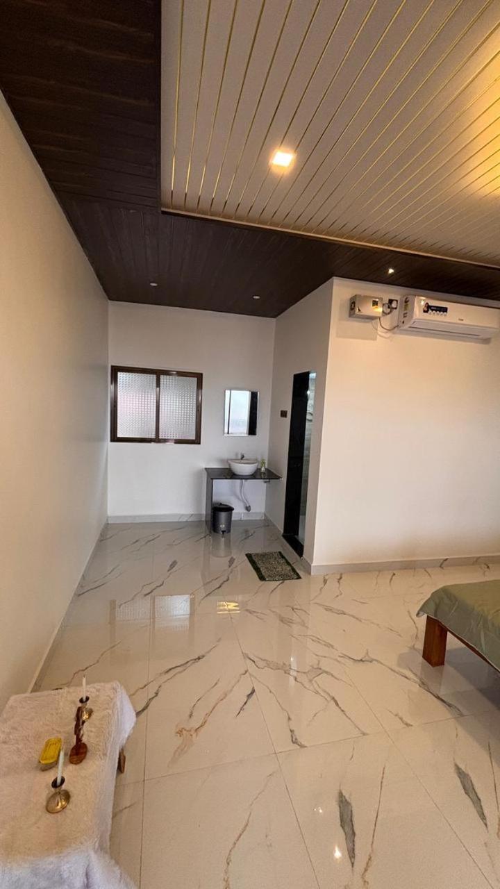 Velankanni Beach Resort Mālvan Kültér fotó